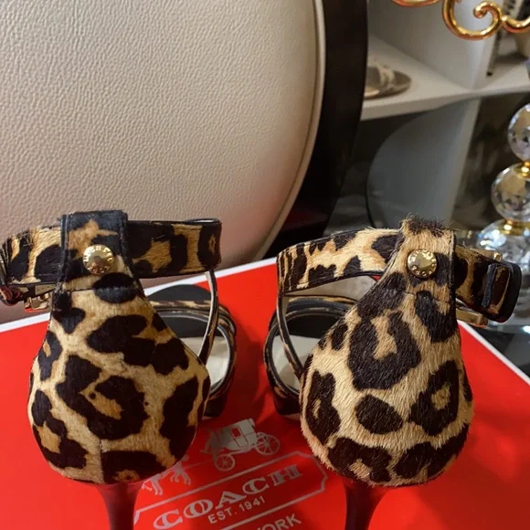 Michael Kors real fur high heel beautiful brand new. - Picture 8 of 11